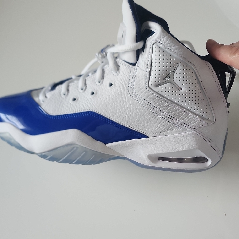 Nike White and Blue Men's Jordans